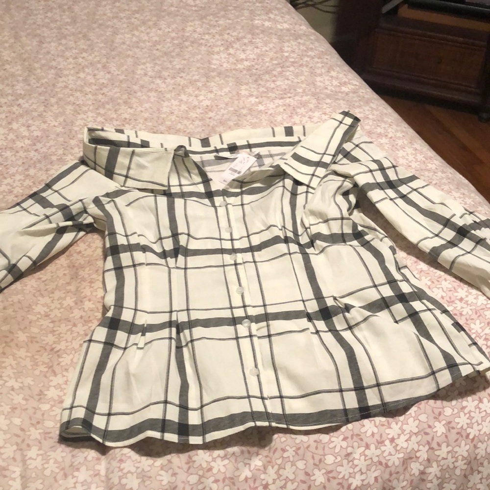 New York and Company. Women’s off the shoulder button down top.
